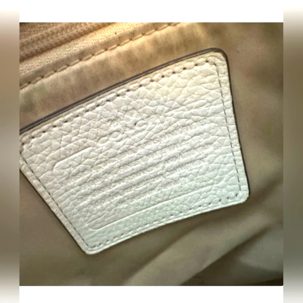 Coach Creme White Shoulder Crossbody Hobo Style Large Bag Previously Lov… - Picture 11 of 15